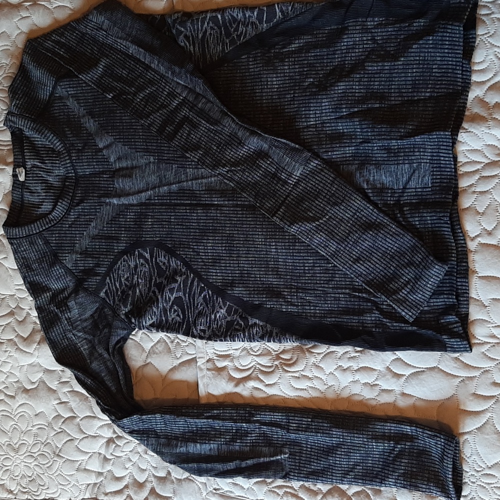 Lululemon Long Sleeve Pullover